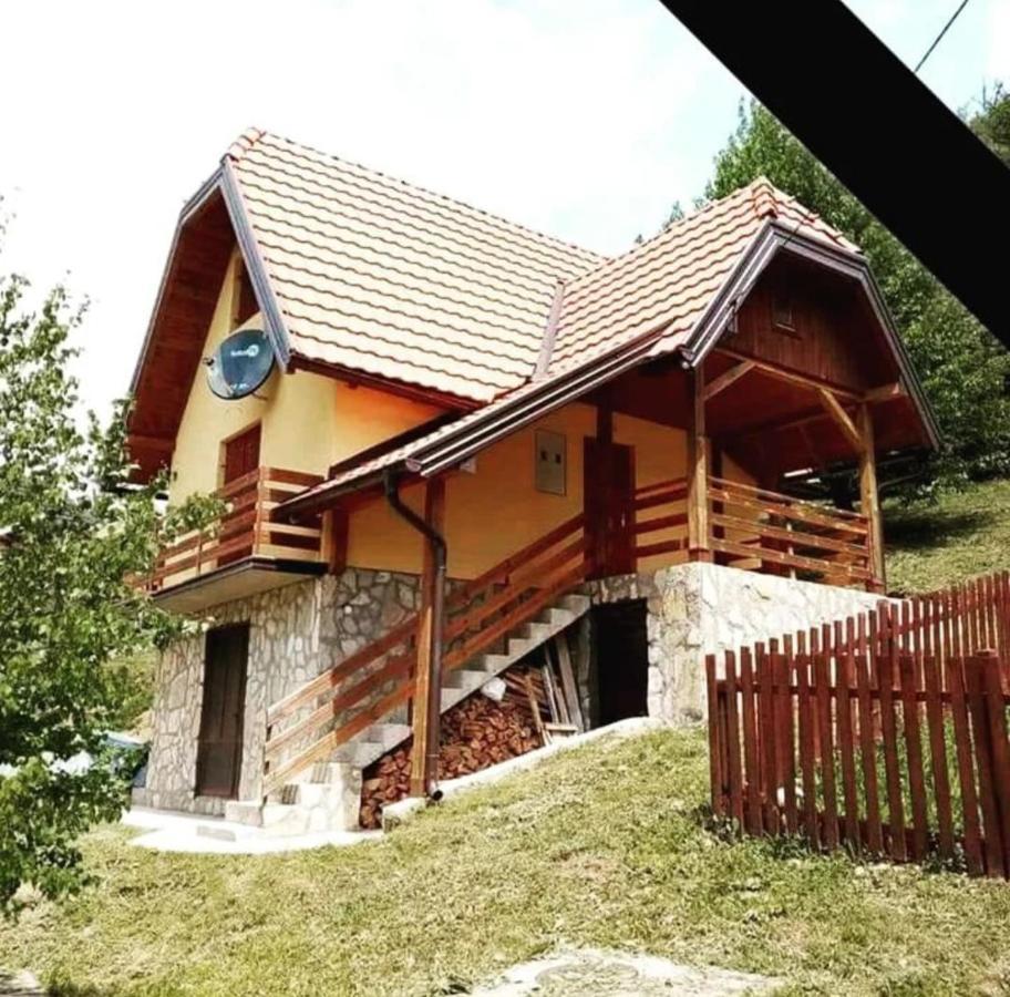 Vila Mitrovic Баина-Башта Экстерьер фото